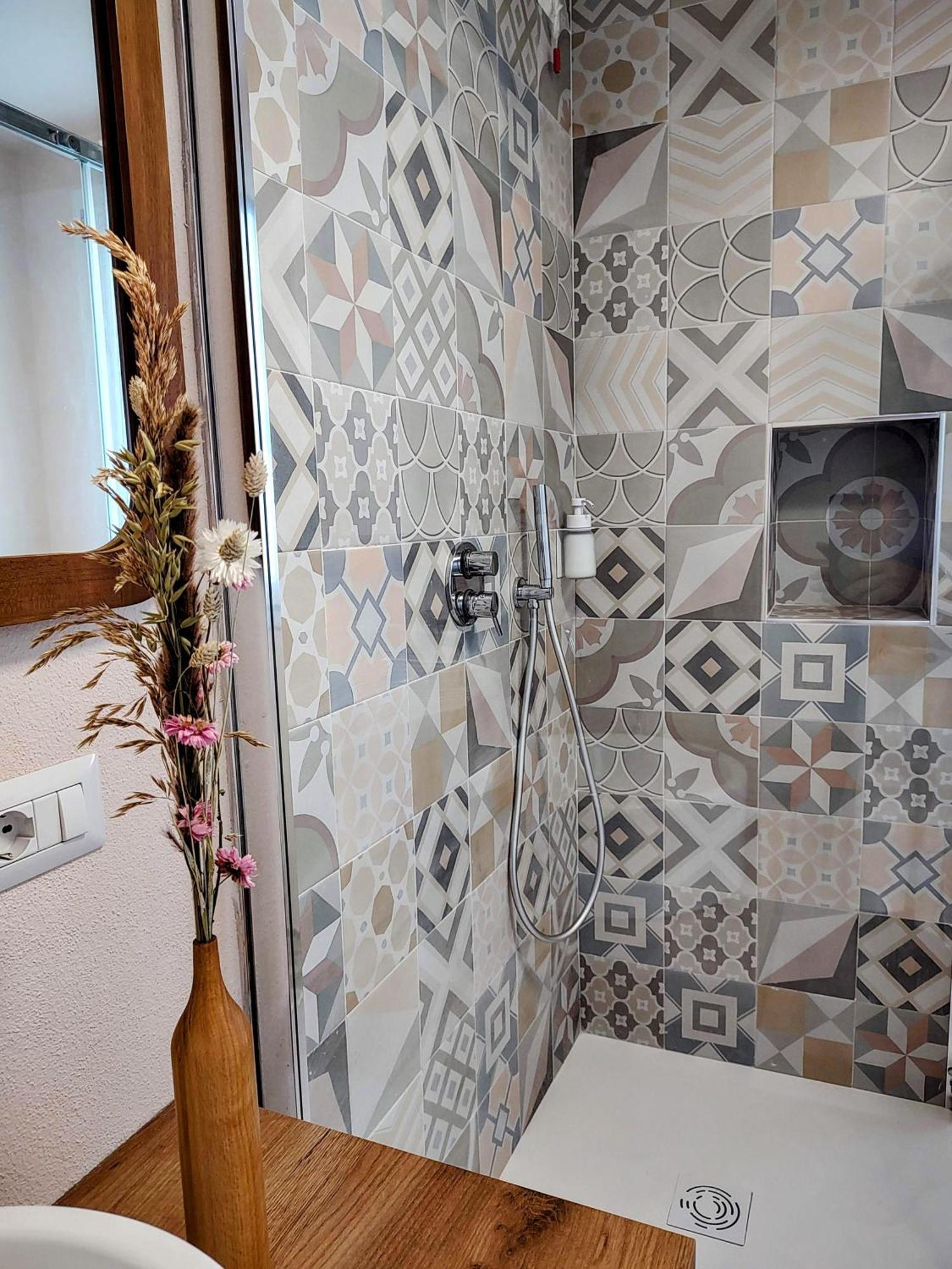 La Casa Di Vibi Hotel Cagliari Bagian luar foto