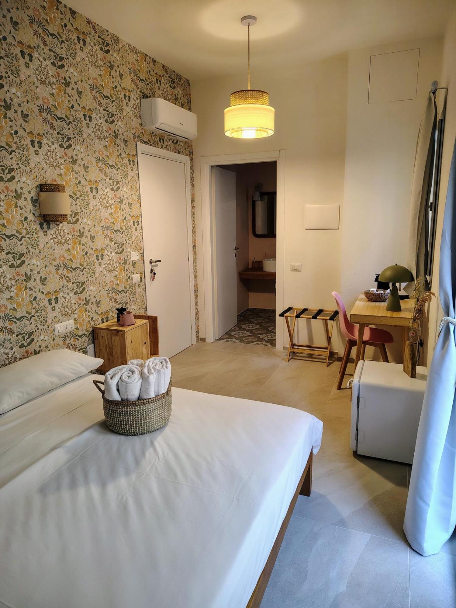 La Casa Di Vibi Hotel Cagliari Bagian luar foto